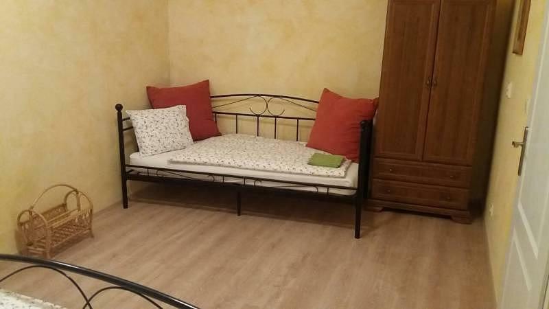 Apartman Lotos Микулов Экстерьер фото